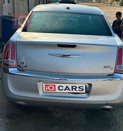 كرايسلر 300